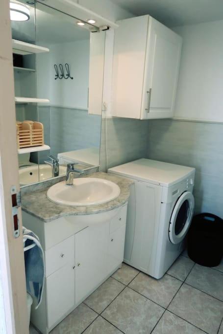 Appartement Coup De Coeur Les Pieds Dans L'Eau 르발카레스 외부 사진