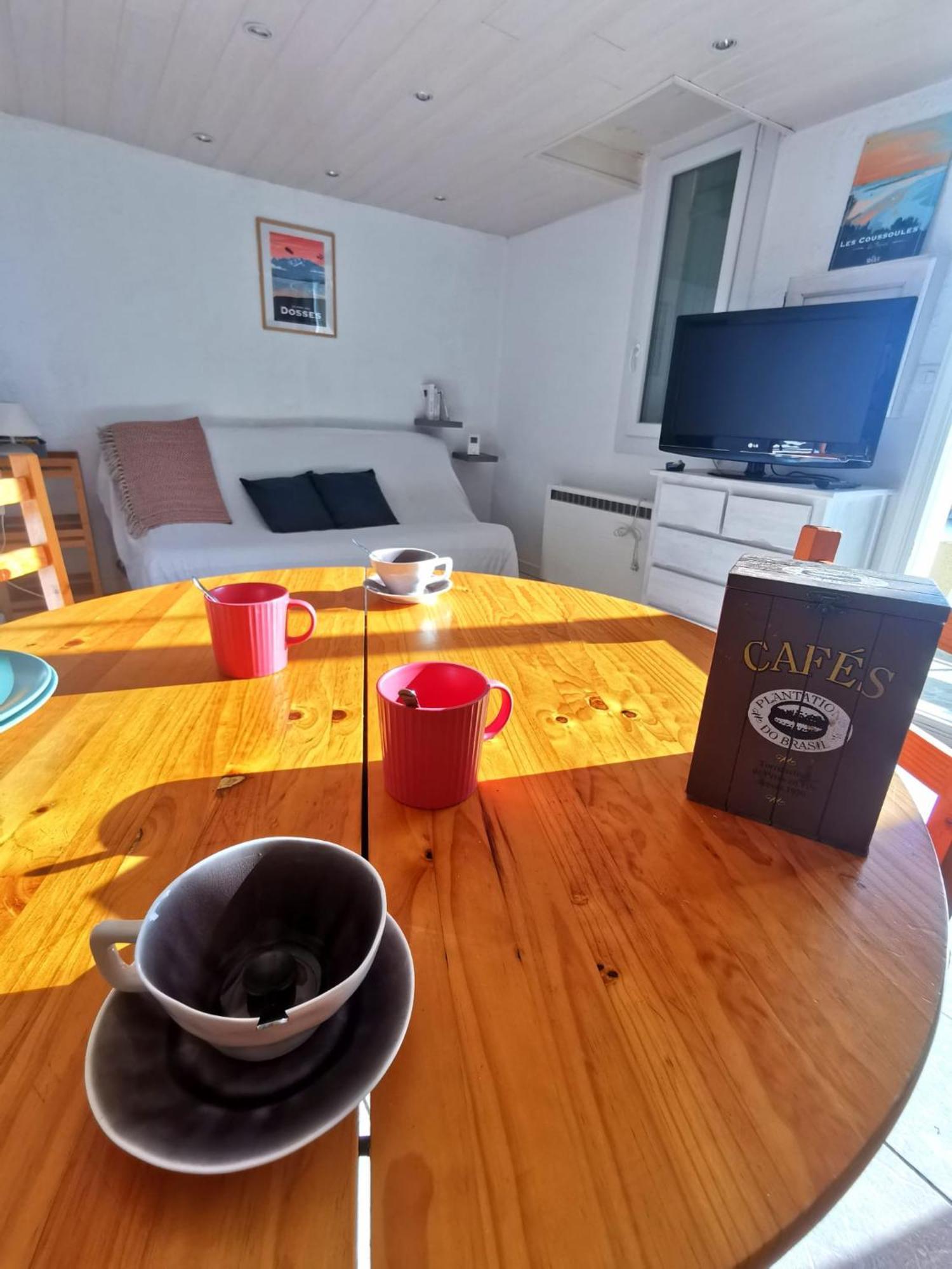 Appartement Coup De Coeur Les Pieds Dans L'Eau 르발카레스 외부 사진
